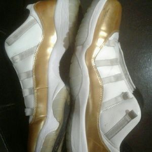 (offer up) jordan 11 closing ceremony